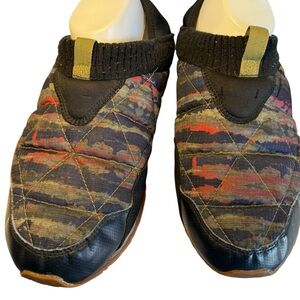 Teva Multicolor slipper/Loafers with Black and Red Accents